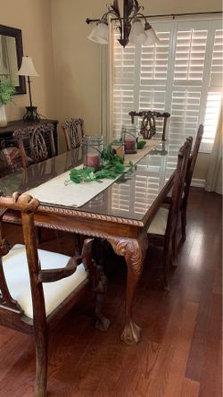 Antique Dinning Table and Chairs
