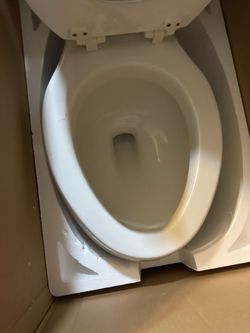 4 used in good shape toilets