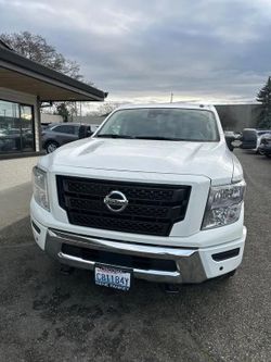 2021 Nissan TITAN XD
