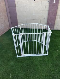 Regalo Play Yard/ Safety Gate 130” wide (35th Ave & Bell Rd)