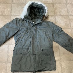 Military Surplus Extreme Cold Weather Parka