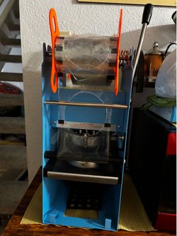 Manual cup sealer machine