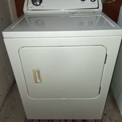 Washer And Dryer . 