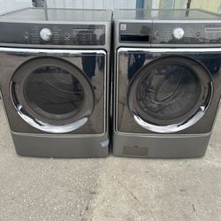 Mega Kenmore FrontLoad Washer And GAS Dryer 