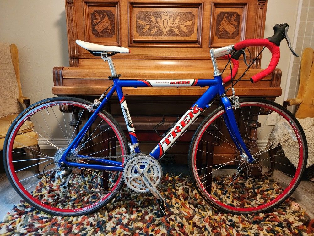 Trek 1000 Alpha Series Road Bike for Sale in Houston, TX - OfferUp
