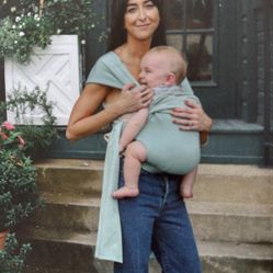 Brand New Never Worn Lalabu Baby Carrier 