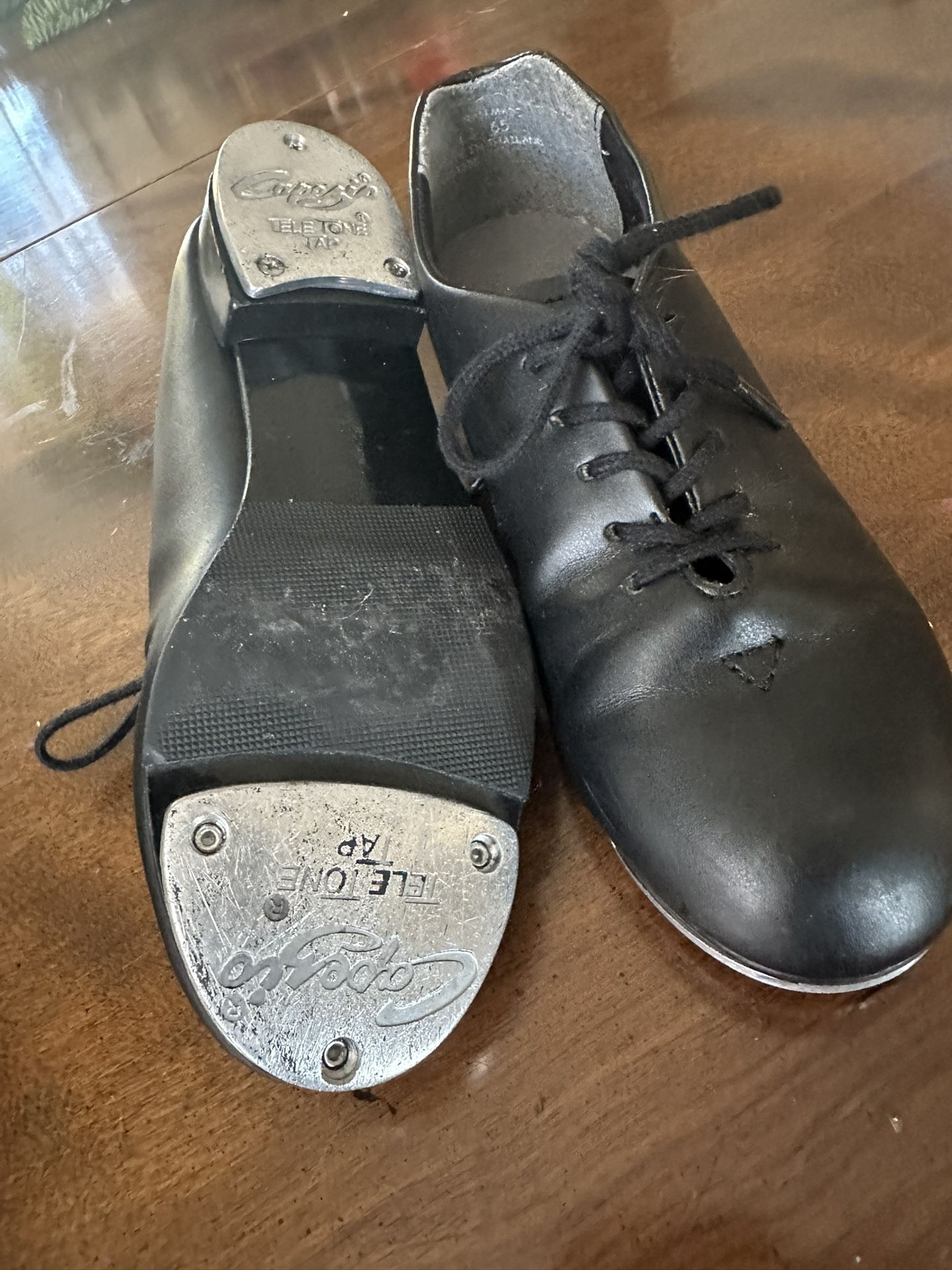 Kids Tap shoes size 2.5