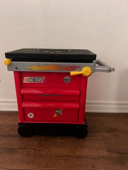 Disney Pixars Cars - CARS F25 SERVICE STATION TOOL BOX Toy Vehicle Playset 2025