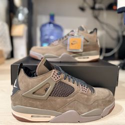  A Ma Maniére x Air Jordan 4 Retro Dark Mocha