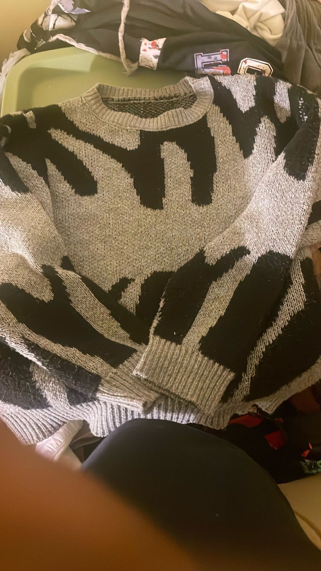 medium large , shein sweat shirt black and gray