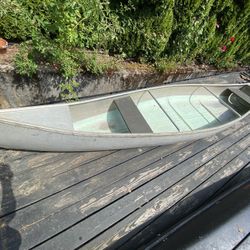 14’ Aluminum Canoe 