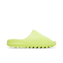 Size 6 Yeezy slides