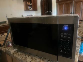 Microwave used few months