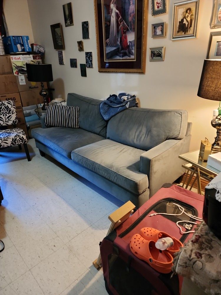 Free Couch