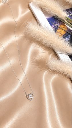 K18 White Gold Natural Diamond Heart Necklace Made in Japan 🇯🇵