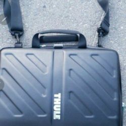 Thule Macbook Laptop Bag