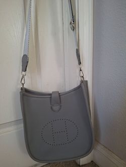 Crossbody bag silver grey