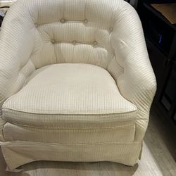 Mid 20th Century Hickory Tavern Mid Century  Lounge Arm Chair