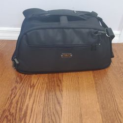 Sleepypod Air Pet Bed Dog Cat Airline Traveler Carrier with Shoulder Strap for cat or small dog