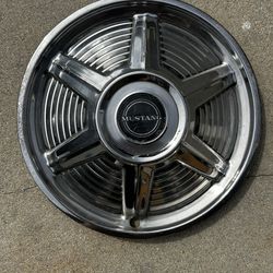 Mustang Wheel Covers