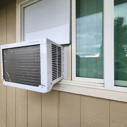 Window AC for ROOM