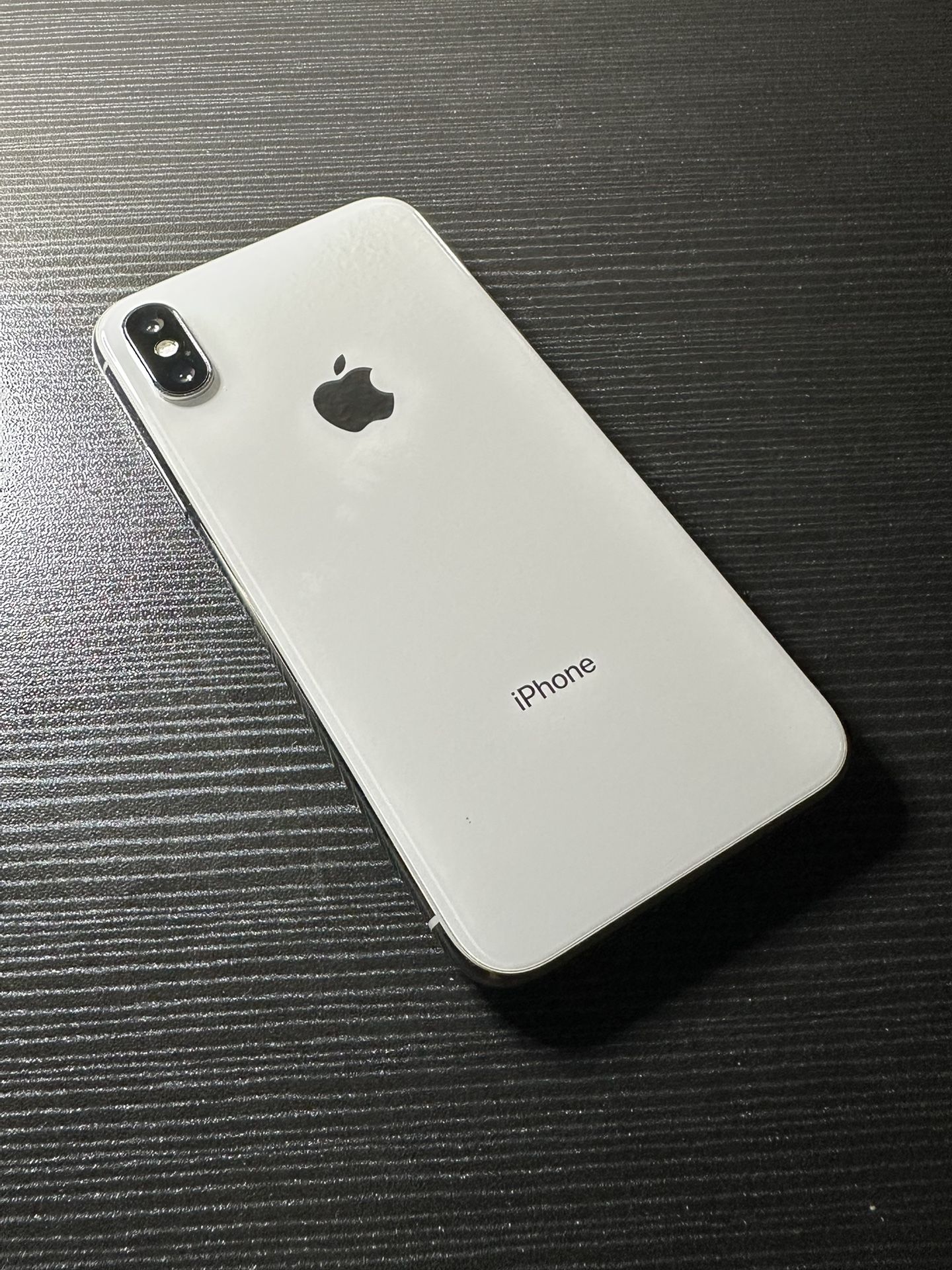 Apple iPhone X 256GB Silver (AT&T)