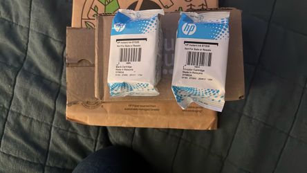 HP Instant Ink 67/305 Black and tri color