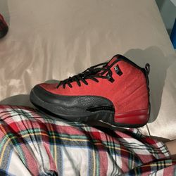 jordan’s, red/black, 6.5y