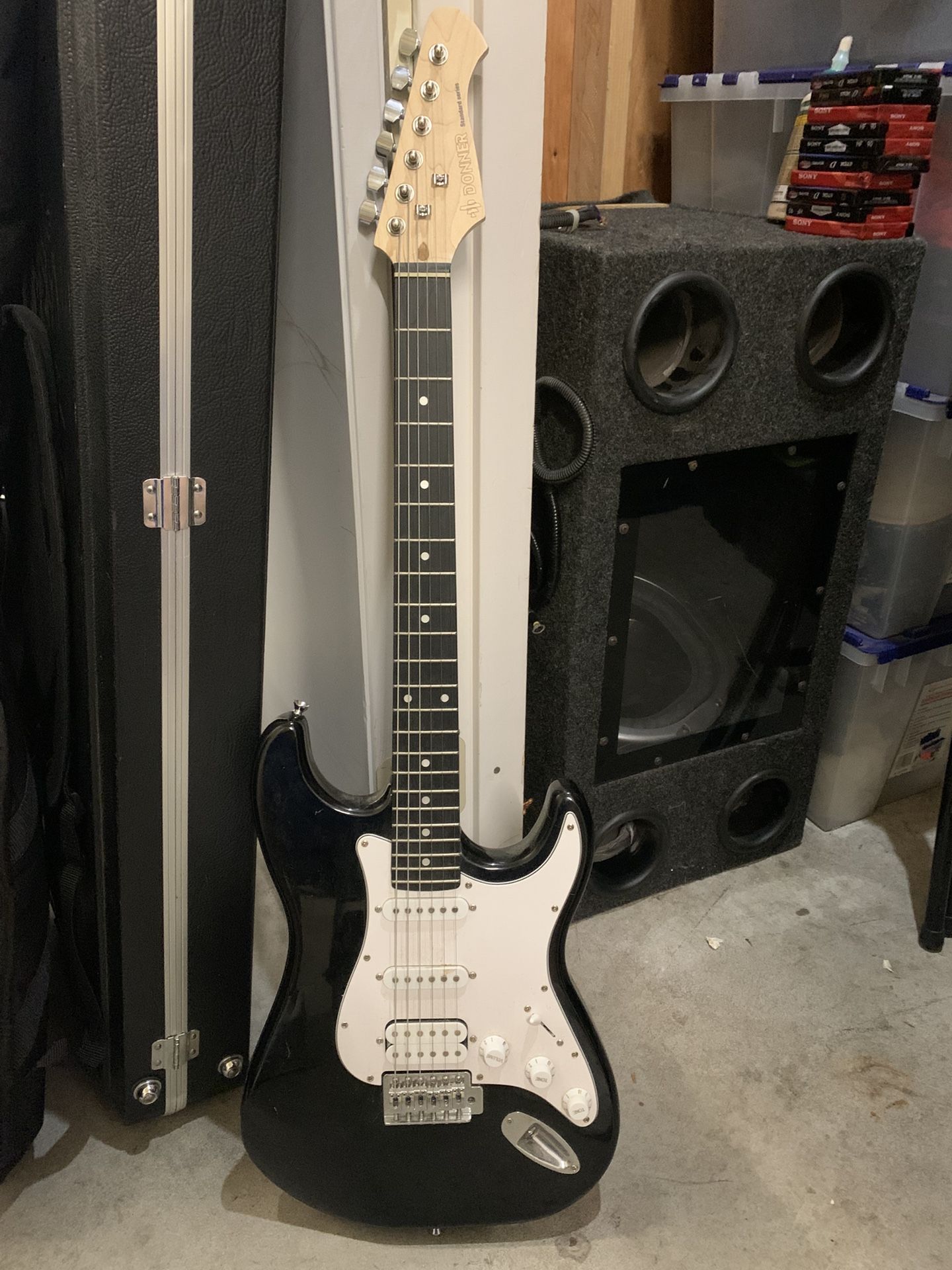 Dinner Standard Series 6 String Electric Guitar