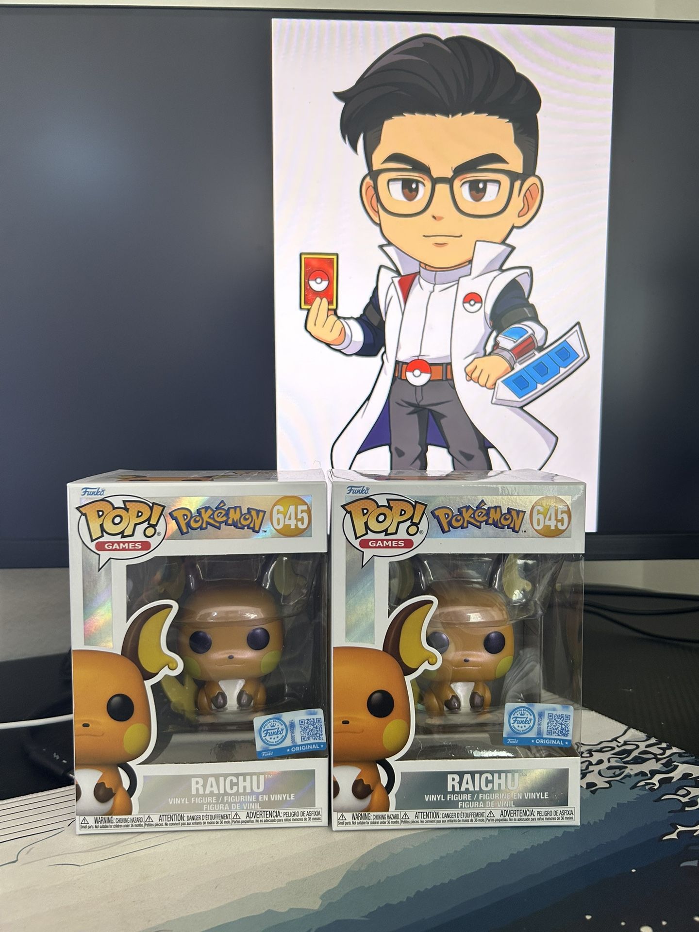 Raichu Pearlescent Funko Pop