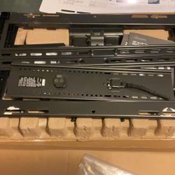 Deluxe Wall Mount For 40 To 75 Inch TVs