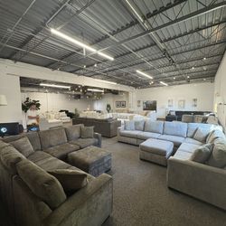 Couches Sectionals Sale!!