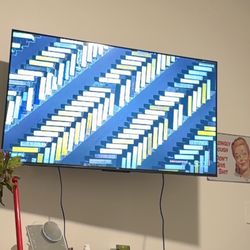 50” TCL Smart TV + Tilting Wall Mount