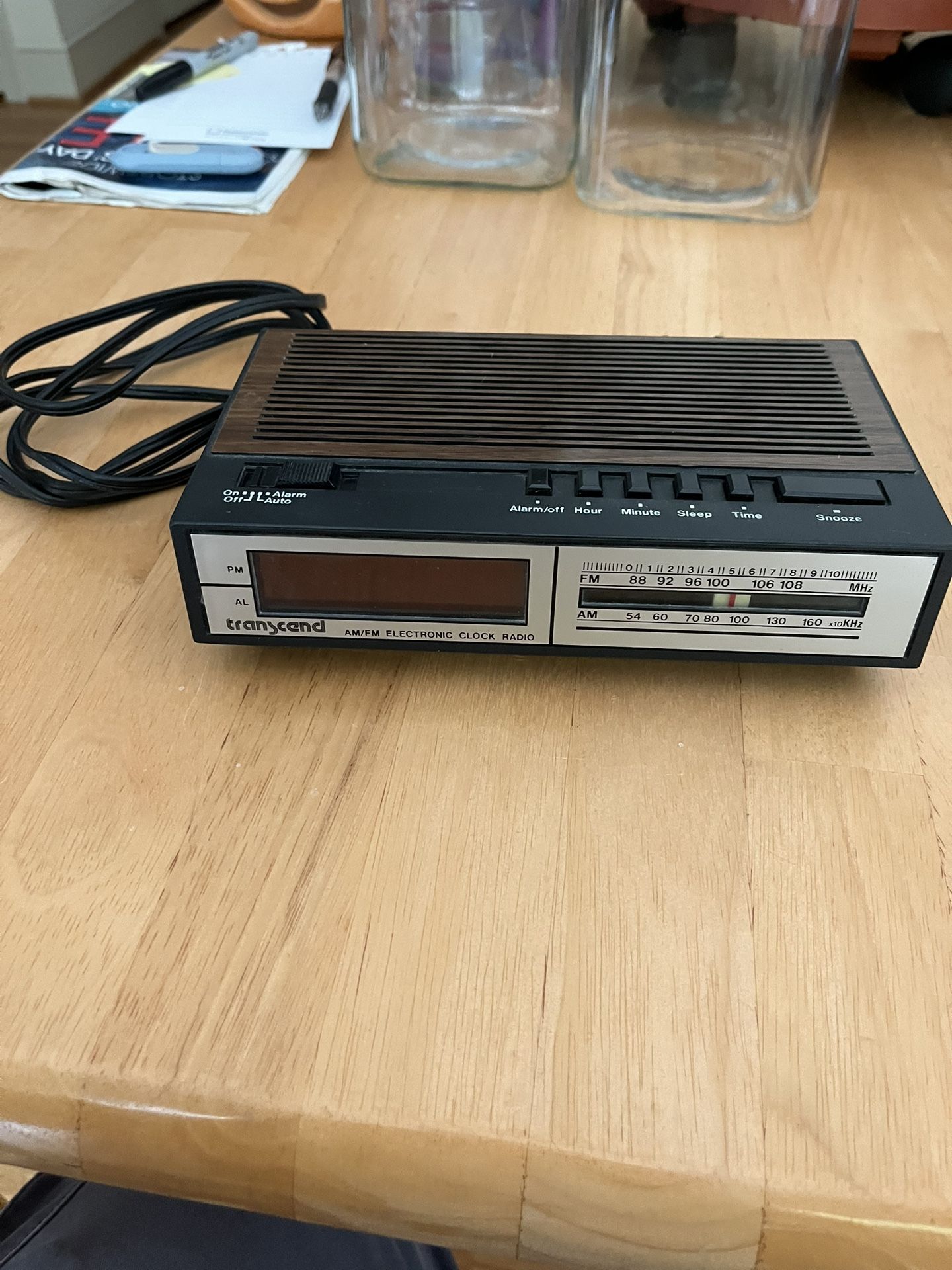 VTG Transcend AM/FM Alarm Clock Radio