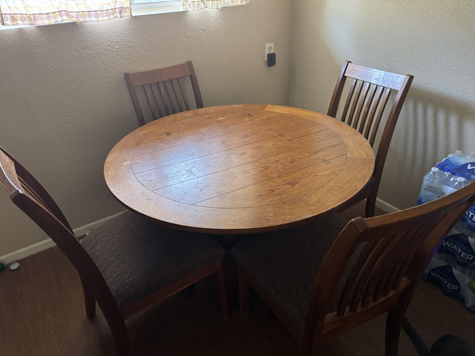 Round Wooden Dining Table with 4 Chairs
