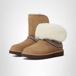 Uggz Classic Short Crescent 