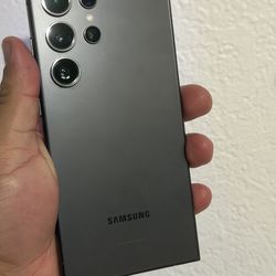 Galaxy S24 Ultra 256gb Unlocked For Any Carrier Excellent Condition