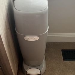 Diaper Genie 