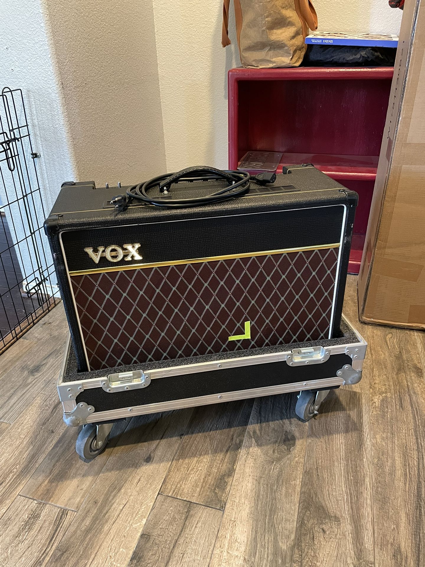 AC15 Guitar Amp With Road Case