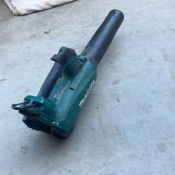 MAKITA 18v Leaf Blower Brushless 