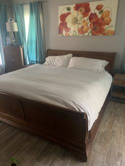 Sleigh bed, wood, king