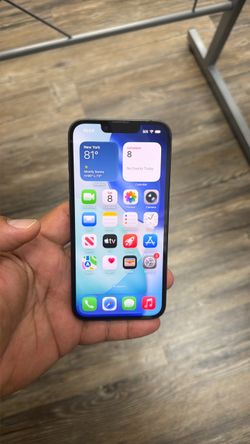 Boost mobile iPhone 16e black 128GB very good shape