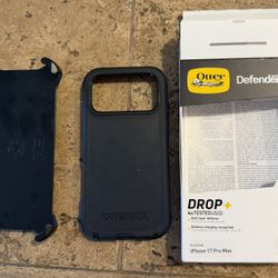 Otterbox Defender For New iPhone 17 Pro Max With Holster/brand New