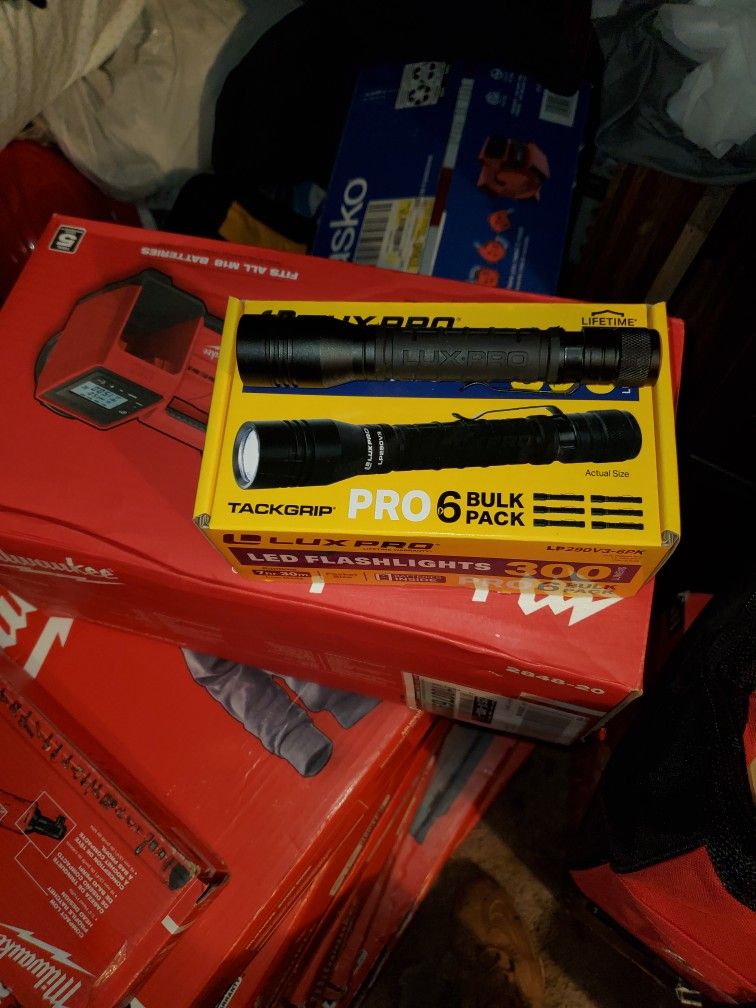Lux Pro Flashlights. 6 In A Box. New. Batteries Included. 30$. No Offers Accepted