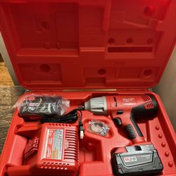 Milwaukee Heavy Duty M28V Cordless Impact Wrench, 1/2 in Square Drive, 0 to 2450 bpm, 325 ft-Ib Torque