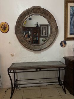 Mesa y espejo