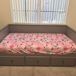 Twin to Double Twin Daybed