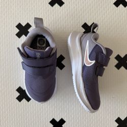 Nike Toddler Star Runner 3 (TDV) in canyon purple size 6C
