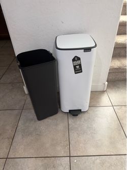 Brabantia Bo Step-On 8 Gallon Square Trash Can | White | Light-Pedal, Soft-Close Kitchen Trash Can, Removable Inner Bucket, Non-Slip Base | Sample Tra