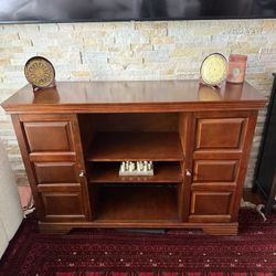 Wooden tv Stand